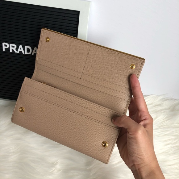 AUTHENTIC PRADA WALLET - Picture 7 of 13